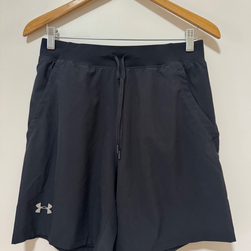 Under Armour Men's Black Athletic 7" Short / Running Short Size L